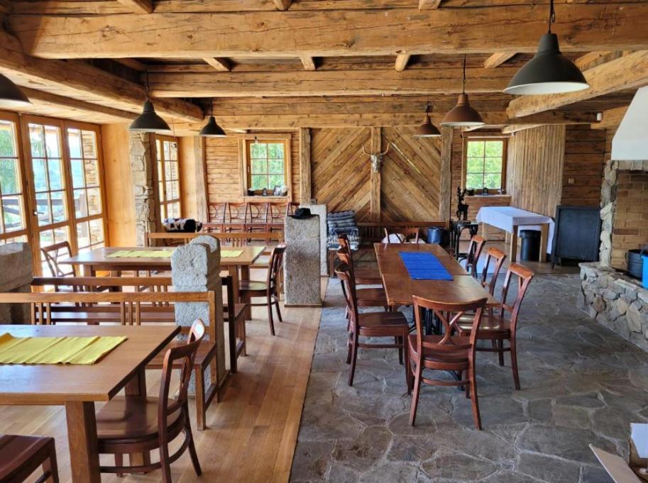 Berry Hotel Klatovy Buitenkant foto